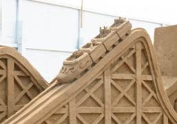 sandbeeldhouwerk 17 lys